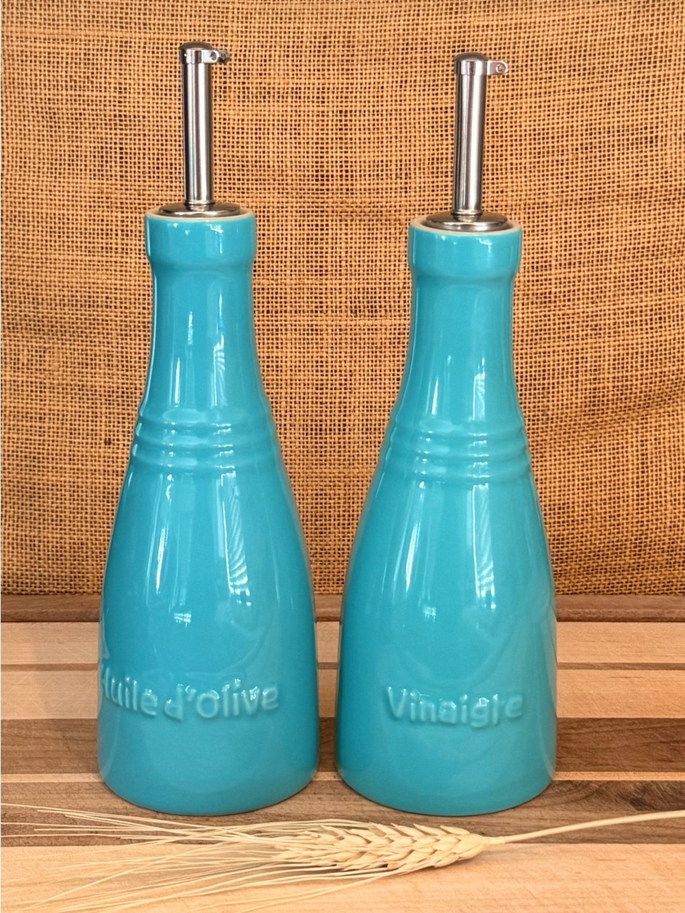 Le Creuset Set of 2 Ceramic Olive Oil & Vinegar Dispensers (Tiffany Blue) 🩵